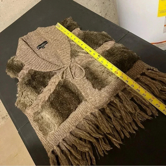 Dollhouse Faux Fur Knit Wool Blend Cropped Fringe Vest Women's M Boho Layers - Picture 9 of 9